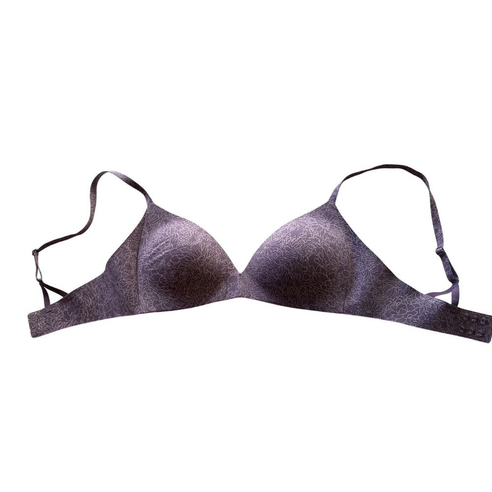 Lululemon Take Shape Bra Purple Floral Detail‎ – Size 34C Wire-Free Sports Bra